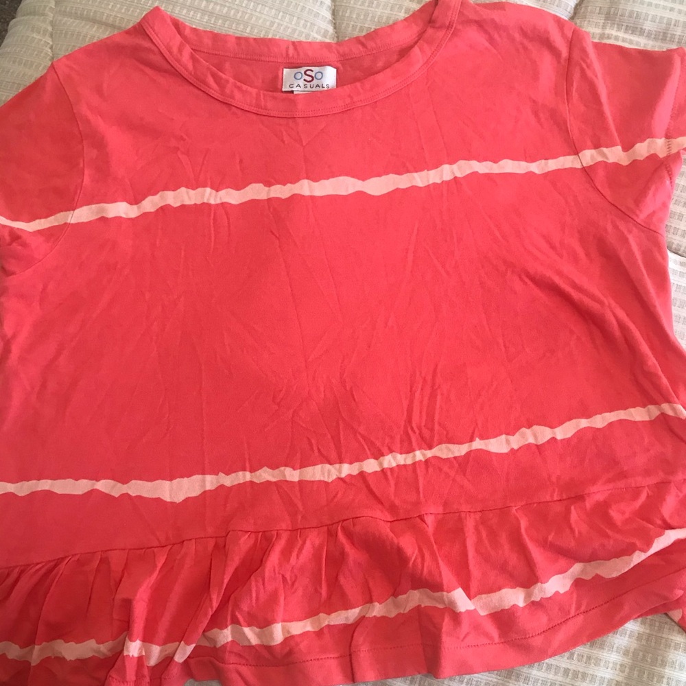 Crop top/Short shirt